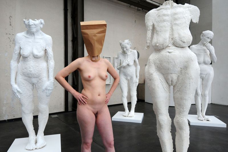 © Andreas Ender - paperbag [reBORN] - and the BAGGIE goes to the BASEL exhibition