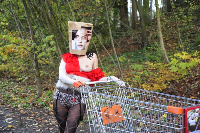 © Andreas Ender - paperbag [reBORN] - fashion show