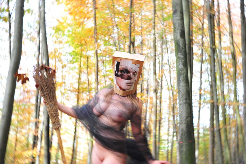 © Andreas Ender - paperbag [reBORN] - witchcraft