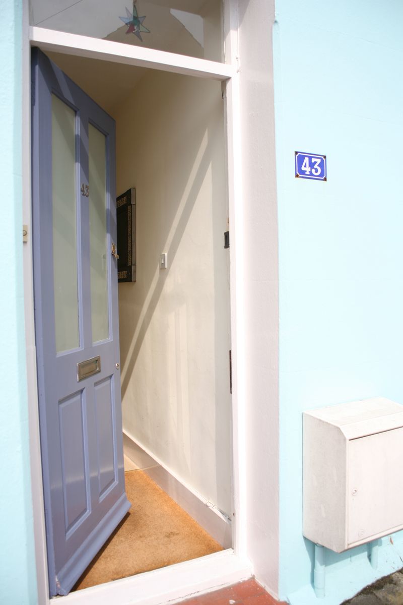 © Ann Petruckevitch - Image from the Domestic Bliss continued photography project