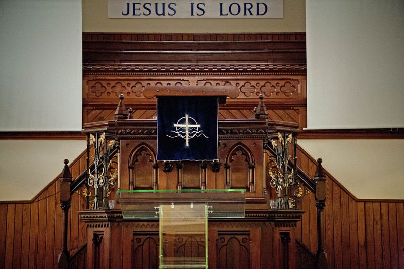 © Ann Petruckevitch - Baptist