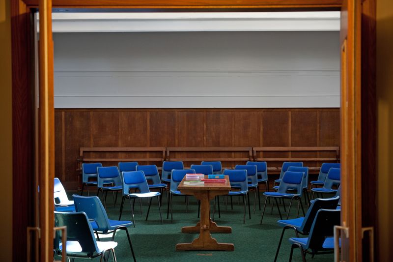 © Ann Petruckevitch - Quaker