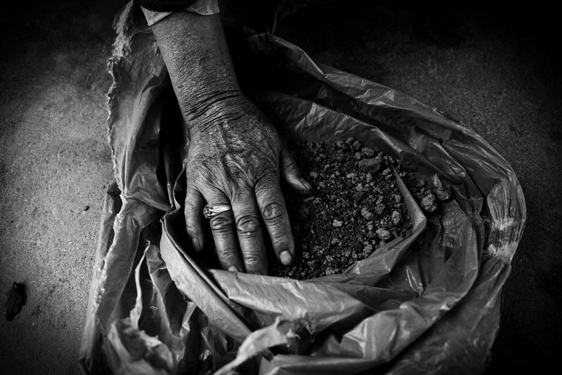 © Showkat Nanda - Image from the the endless wait photography project