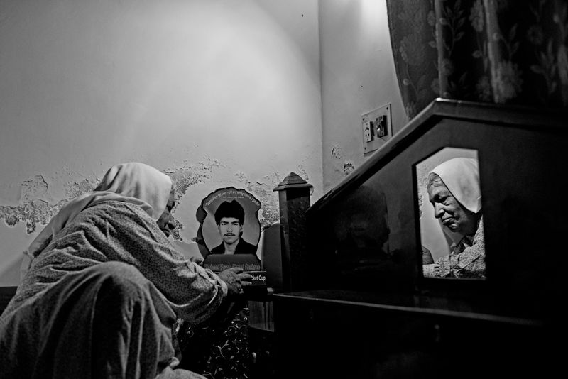 © Showkat Nanda - Image from the the endless wait photography project