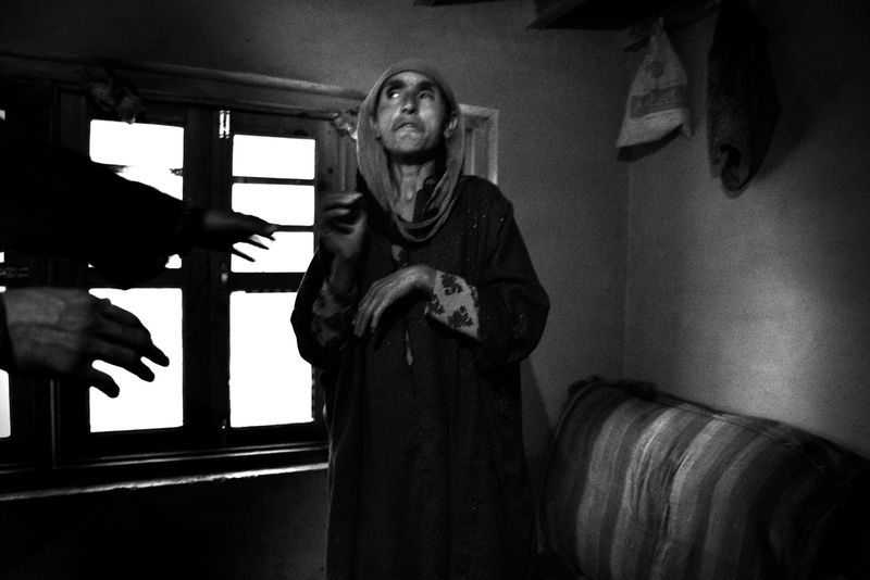 © Showkat Nanda - Image from the the endless wait photography project