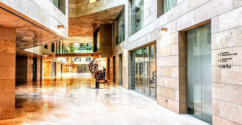 © Jürgen Joherl - View on the huge "Atrium", the main hall @The Valley, Amsterdam