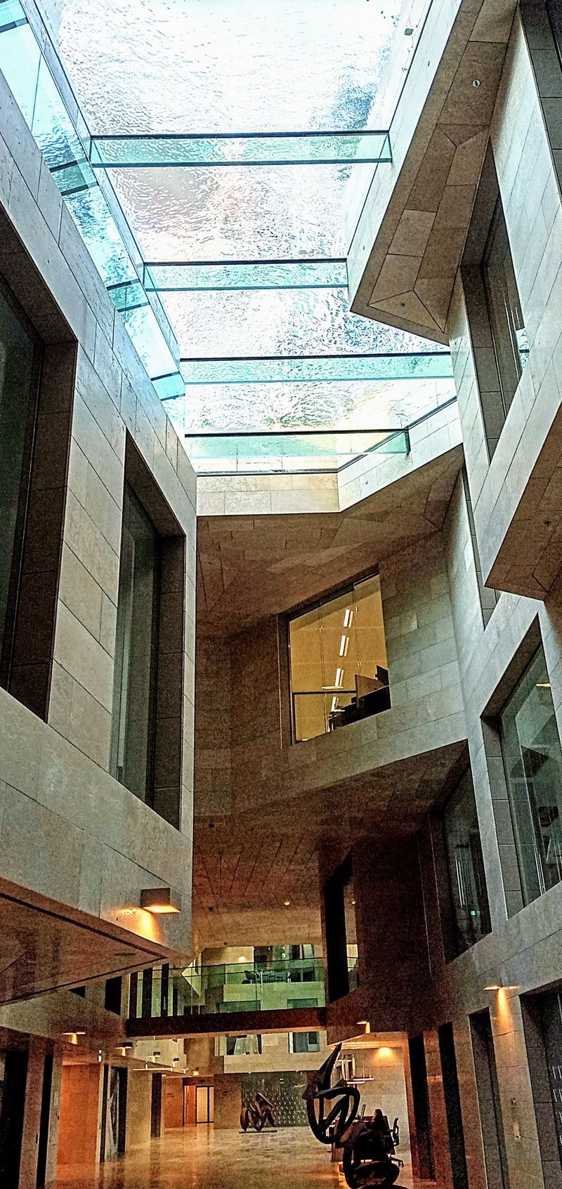 © Jürgen Joherl - View on the long Atrium hall @The Valley, Amsterdam