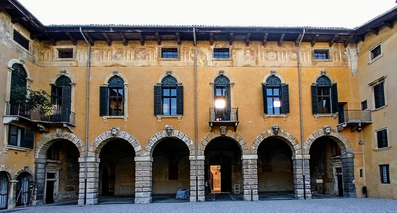 © Jürgen Joherl - A beautiful historical building & also the entrance to garden "Giardino Giulio" @Verona, Italy