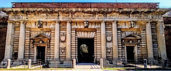 © Jürgen Joherl - The historic "Porta" @Verona, Italy