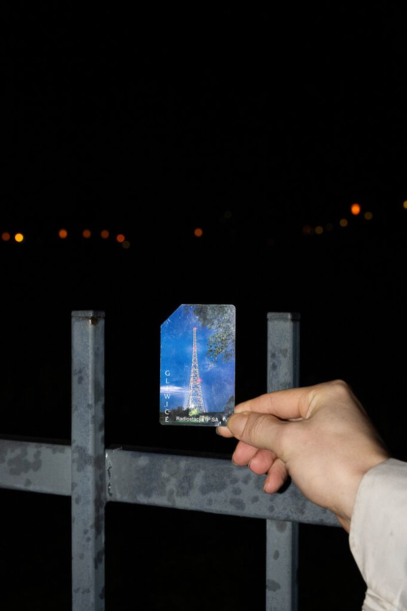 © Jadwiga Janowska - Image from the False Flag photography project