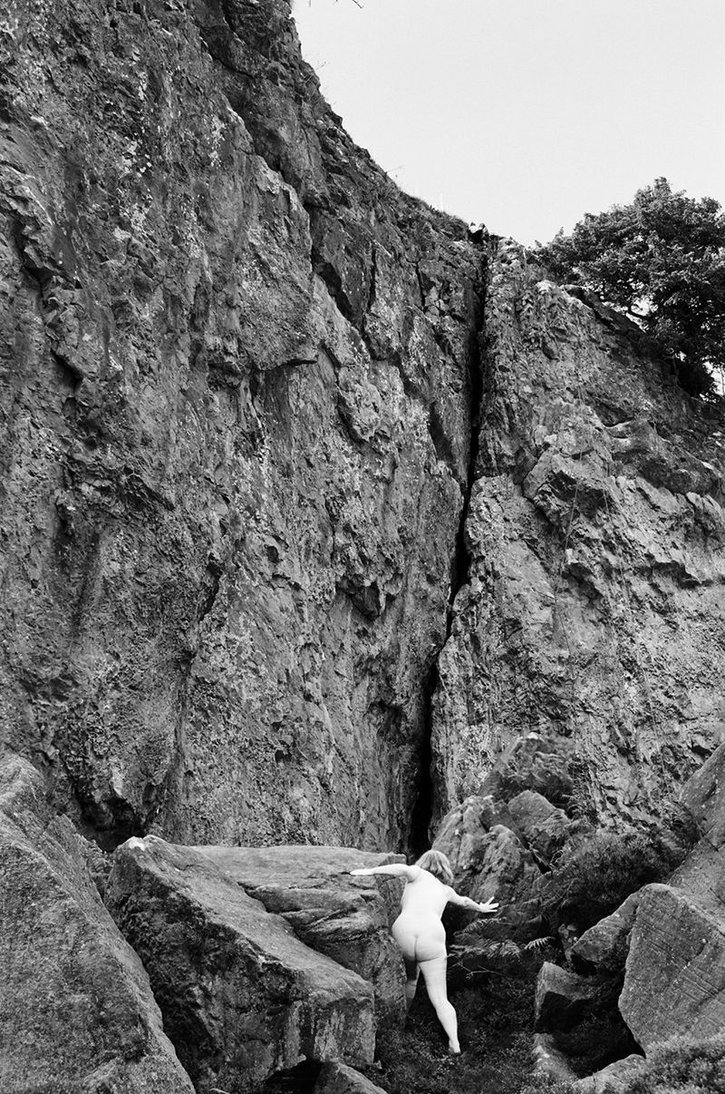 © Xanthe Hutchinson - Return