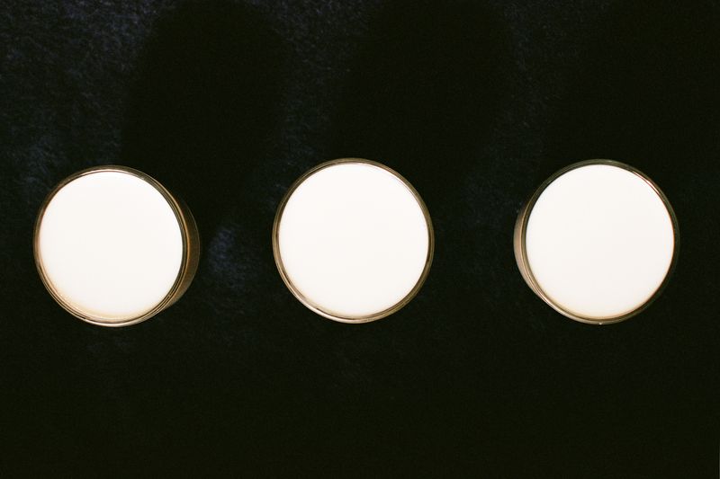 © Xanthe Hutchinson - Milk