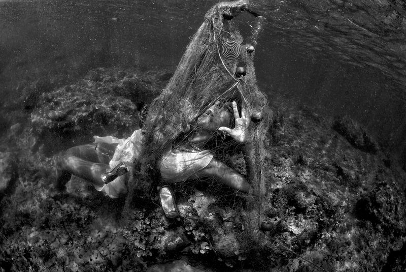 © Emanuele Vitale - Image from the Seeking Light: The Silent Drowning photography project