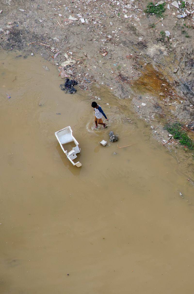 © Gosia Grzesikowska - Image from the The Distance photography project