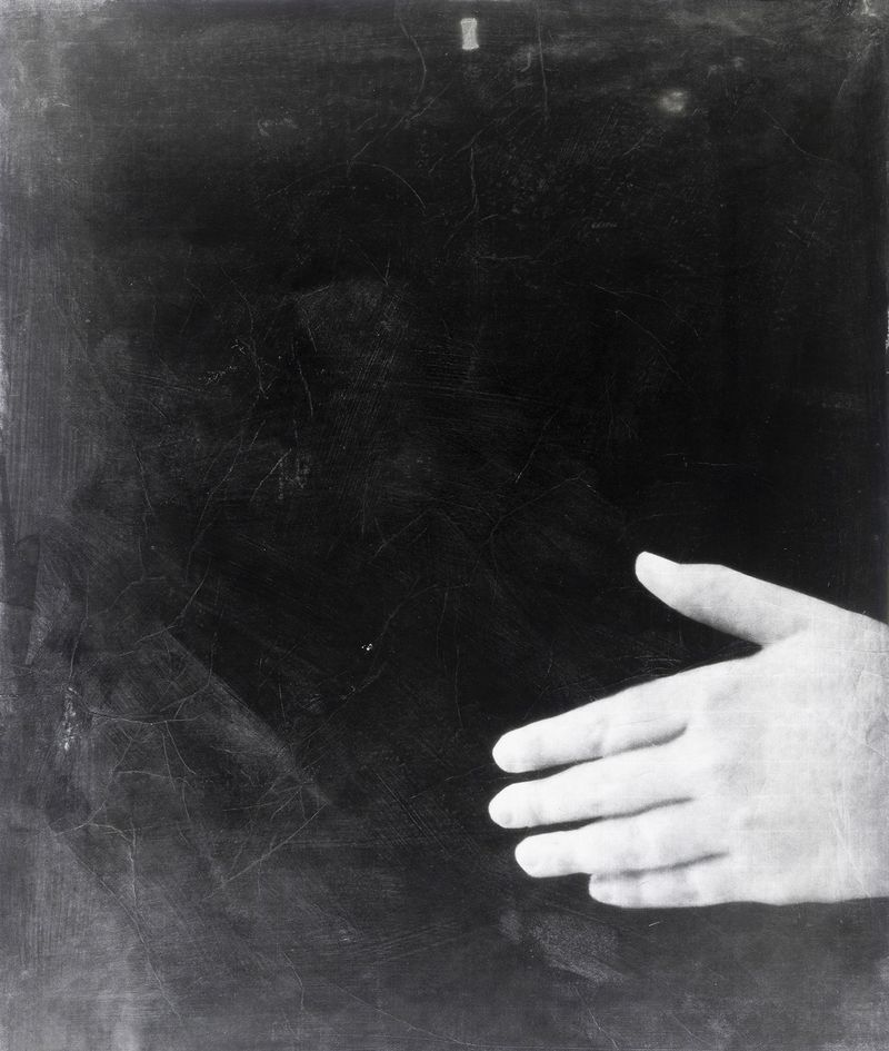 © Amy Carkeek - Amy Carkeek, Dignity and Grace #2, 2023, Unique silver gelatin print on rice paper, 58 x 43 cm.
