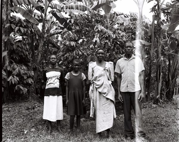 © Gabriel Le petit cooper - Image from the Les mains qui cultivent photography project