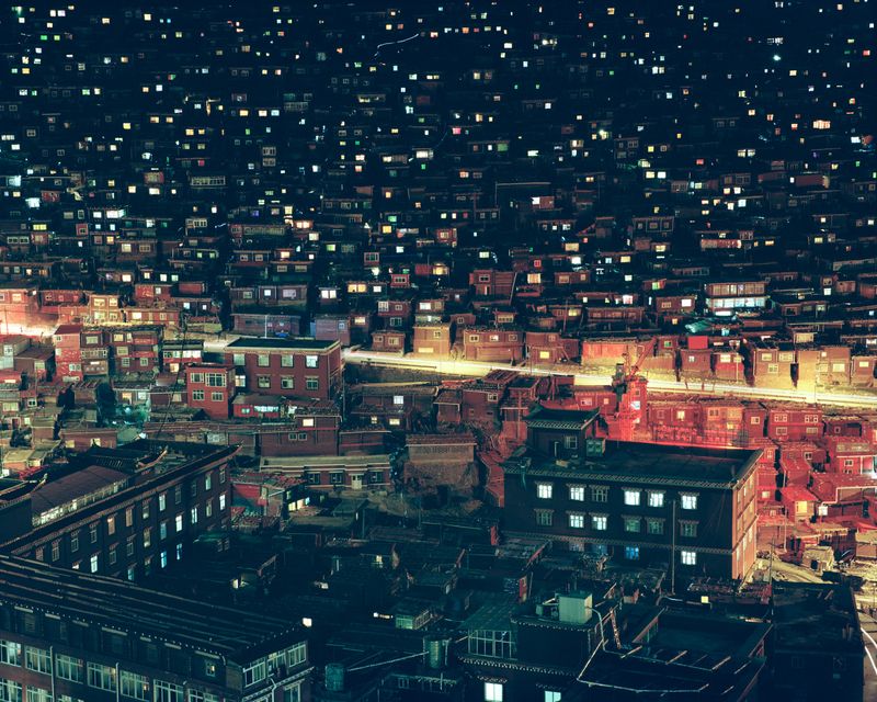 © Lena Dobrowolska &amp; Teo Ormond-Skeaping - Image from the Feedback Loops photography project