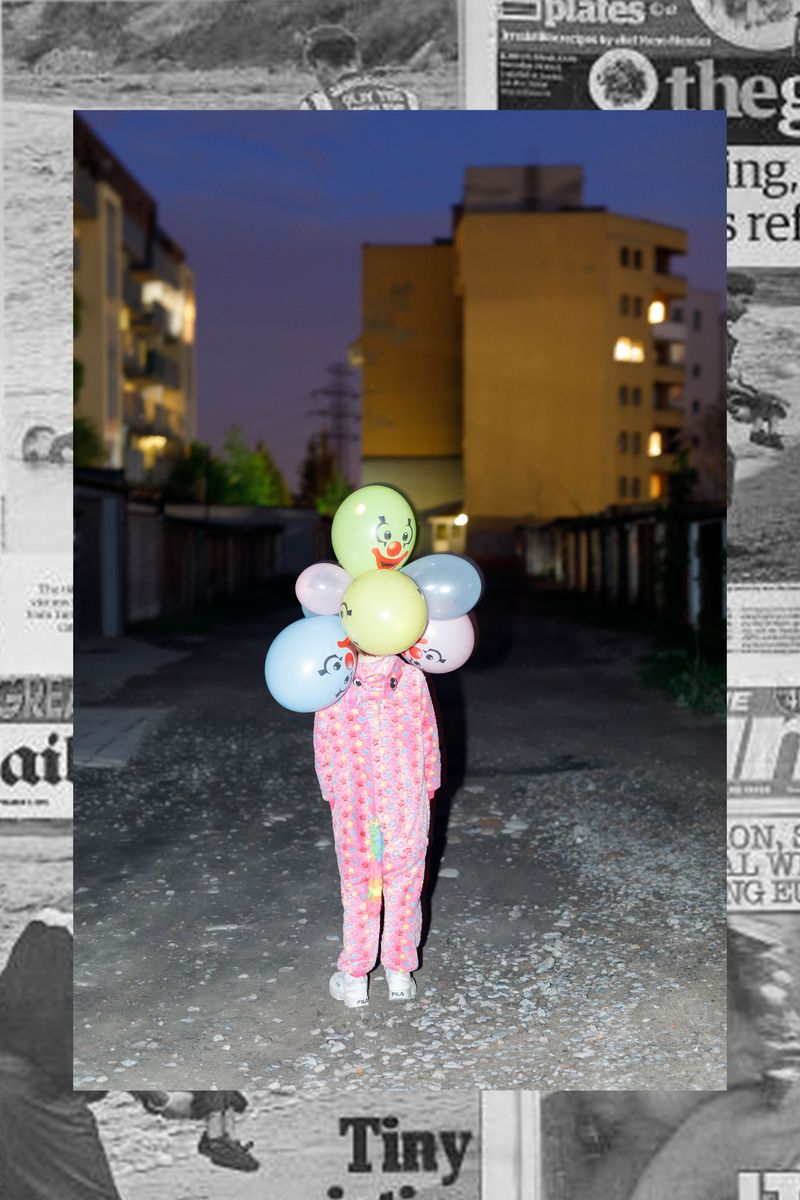 © Katerina Kouzmitcheva - PL: To nie mój cyrk, nie moje małpy . Literal translation: It is not my circus, not my monkeys