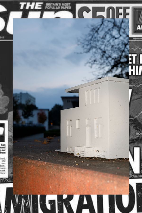 © Katerina Kouzmitcheva - RU: Моя хата с краю, ничего не знаю. Literal translation: My hut is on the edge