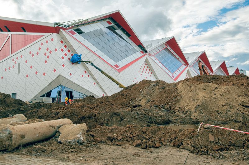 © Katerina Kouzmitcheva - Image from the How to eat at night photography project