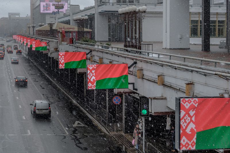 © Katerina Kouzmitcheva - Image from the How to eat at night photography project