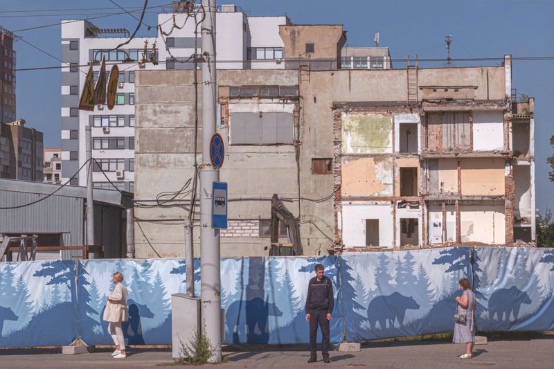 © Katerina Kouzmitcheva - Image from the How to eat at night photography project