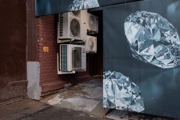 © Katerina Kouzmitcheva - Image from the How to eat at night photography project