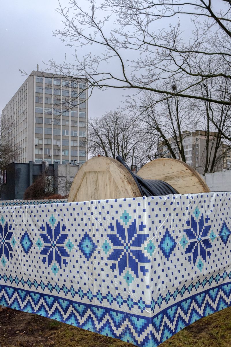 © Katerina Kouzmitcheva - Image from the How to eat at night photography project