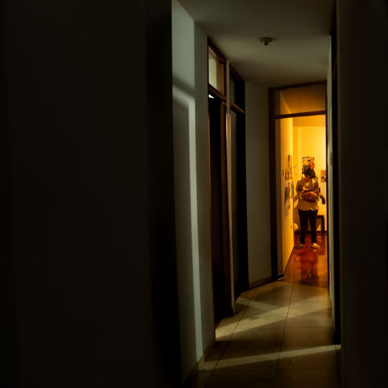 © Selva Castañeda Ulloa - Image from the El día que cruces esa puerta photography project