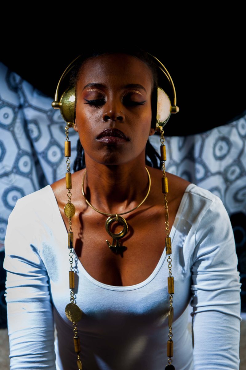 © BARBARA MINISHI - Photography & Set design: Barbara MinishiStyling & Model: Wambui ThimbaMake up: Wacuka ThimbaJewelry: Adele Dejak