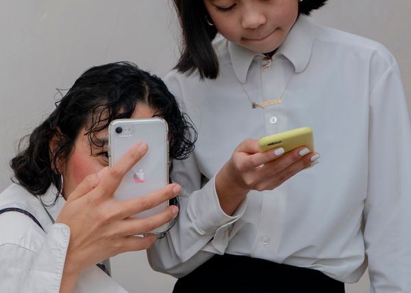 © Moritz Jekat - Sagittarius – Sionne and my partner Maii (Sionne's mother)