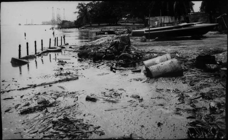 © RODRIGO ABD - Image from the FISHERMAN´S OIL photography project