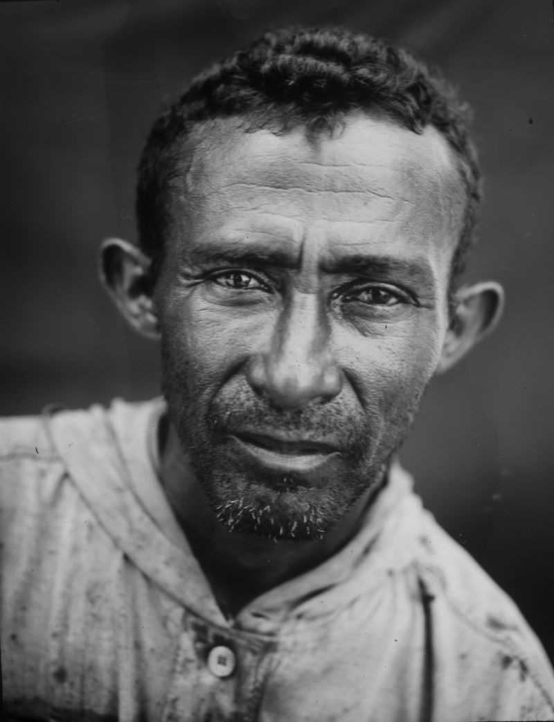 © RODRIGO ABD - Image from the FISHERMAN´S OIL photography project