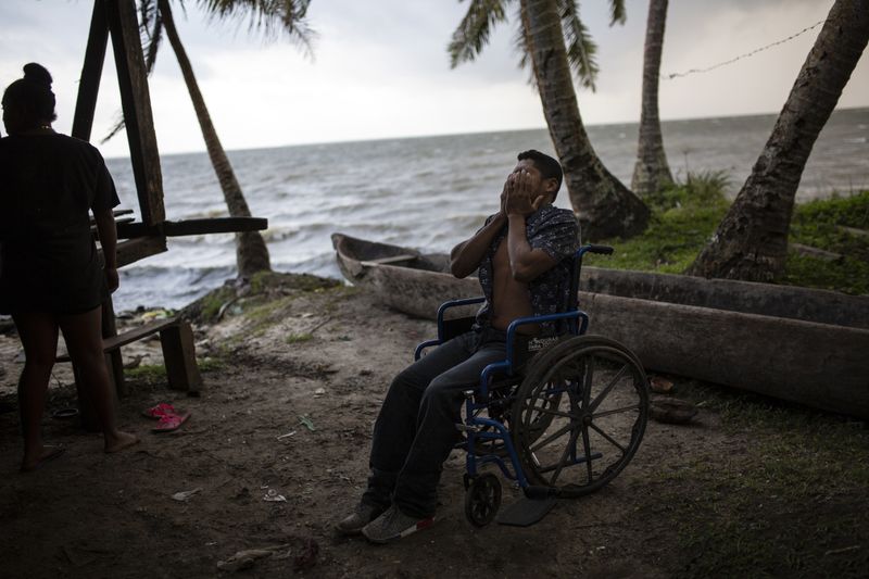 © RODRIGO ABD - Image from the MISKITO DIVERS photography project