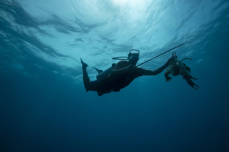 © RODRIGO ABD - Image from the MISKITO DIVERS photography project