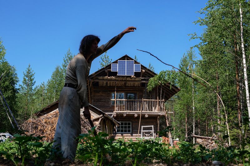 © Touko Hujanen - Lasse is making a new field to grow crops closer to the new house. Valtimo, Finland.