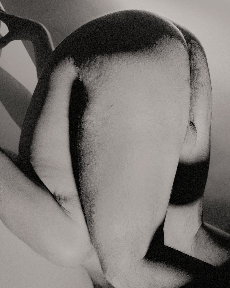 © Matthieu Croizier - Image from the That moment when you can see the crack in the world photography project