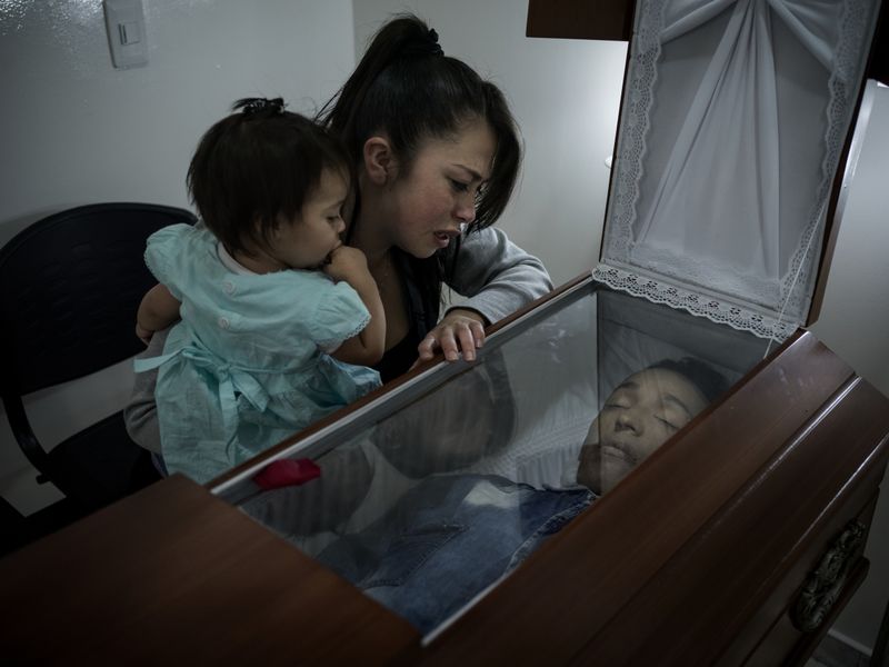 © Mads Nissen - Image from the Hope over Fear - Colombia's struggle for peace photography project
