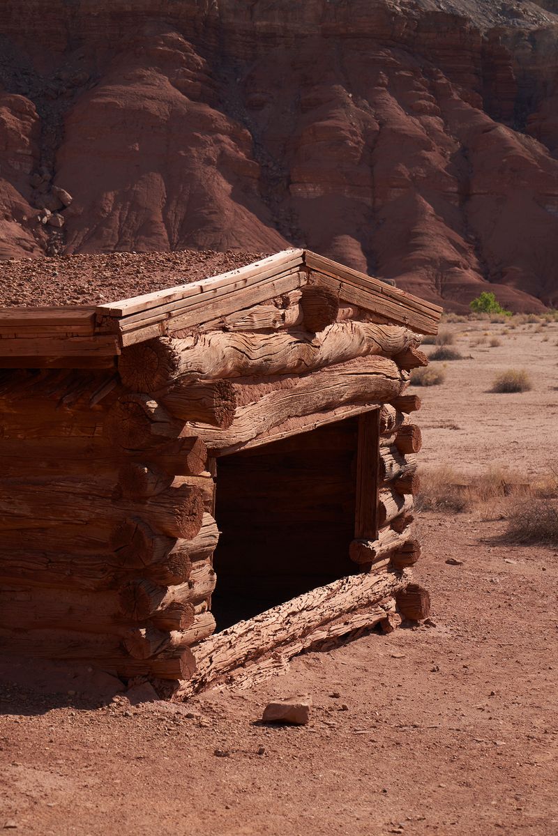 © Tanya Houghton - Picture Window Cabin, Lonely Dell Ranch, Lees Ferry.