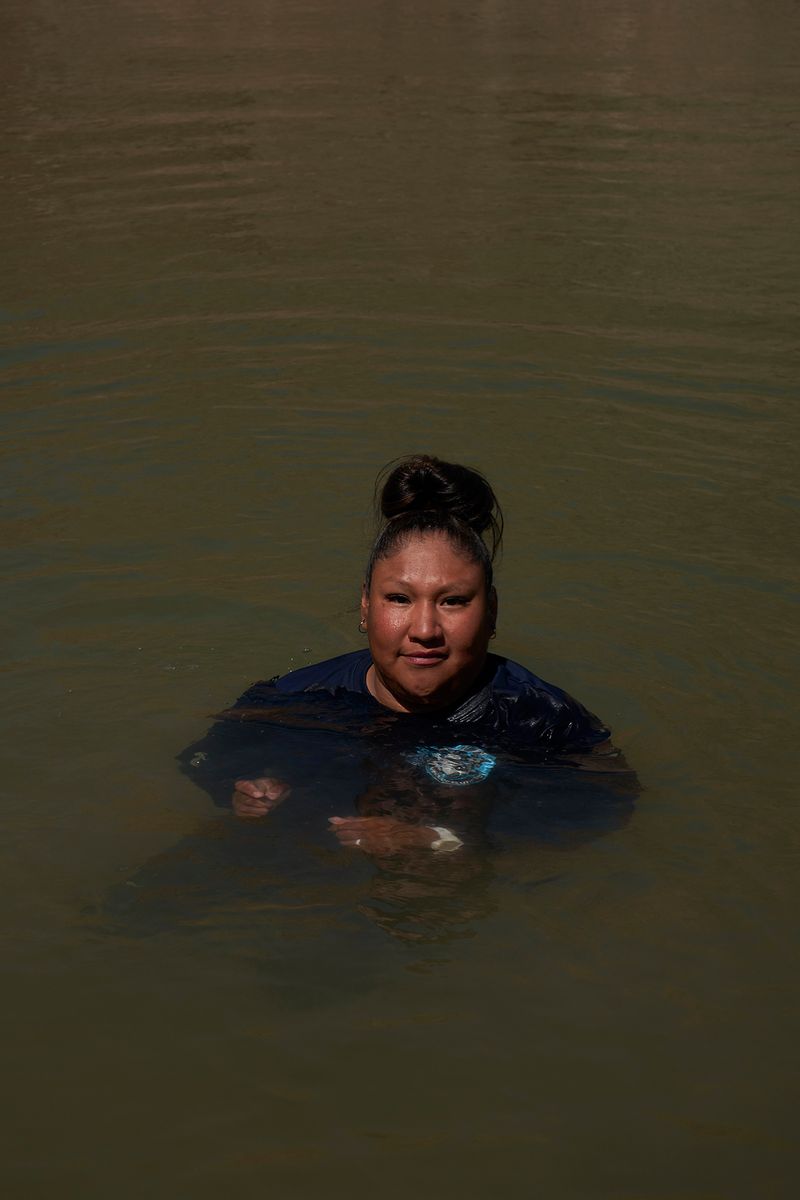 © Tanya Houghton - Rosie, the only female crew member of the Hualapai River Runners, Diamond Creek, Hualapai Indian Reservation.