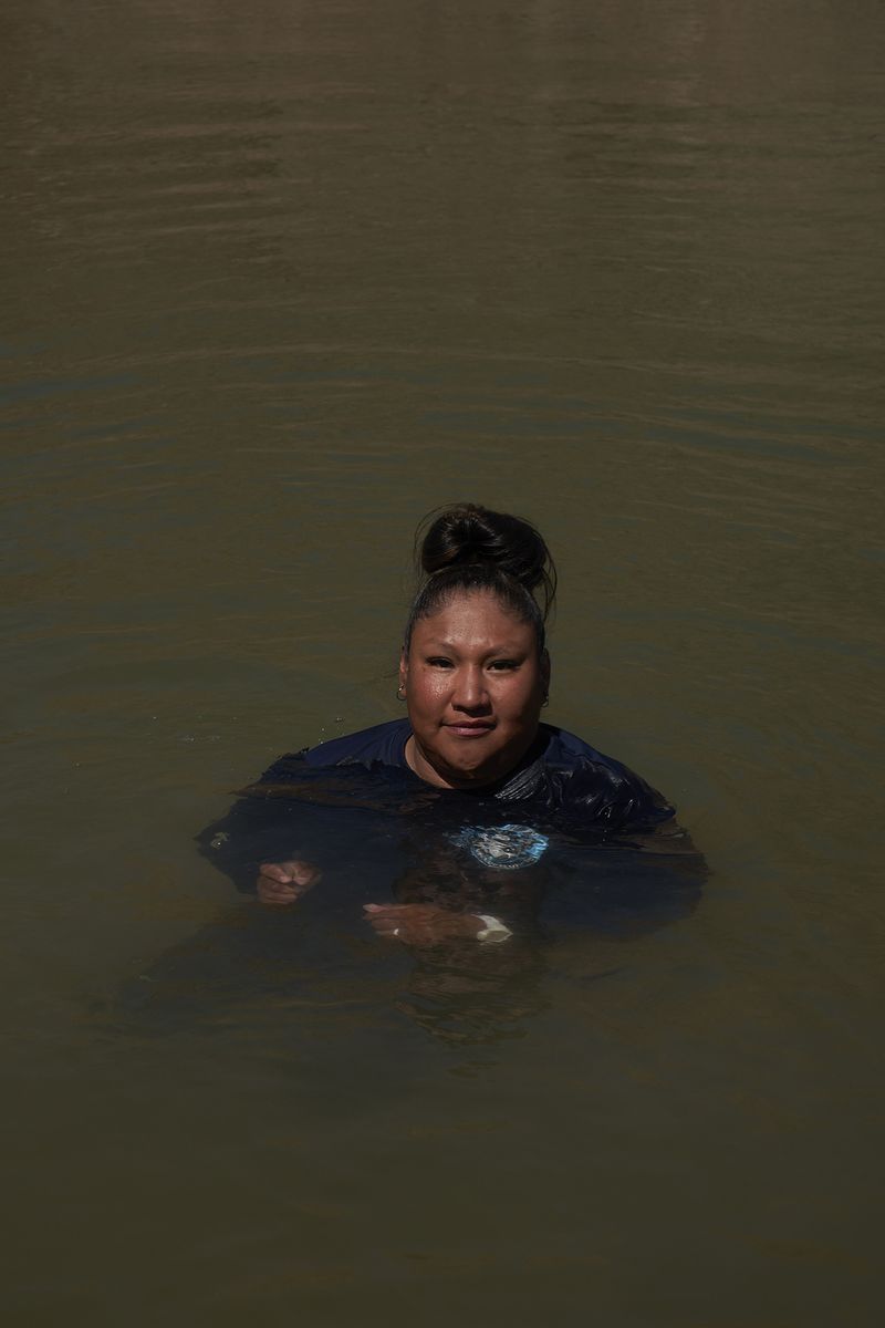 © Tanya Houghton - Rosie, the only female crew member of the Hualapai River Runners, Diamond Creek, Hualapai Indian Reservation.