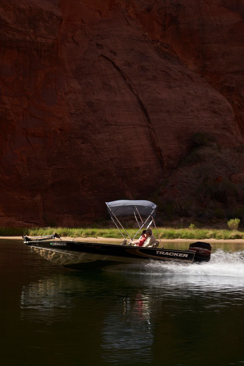 © Tanya Houghton - Private Boaters, Colorado River, North of Lees Ferry,