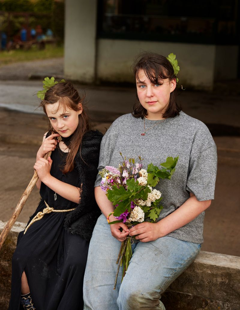 © David Vintiner - Esther & Chloe, Castleton