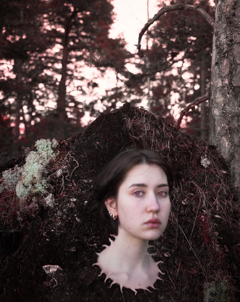 © Hertta Kiiski - Roots and feet, 2022