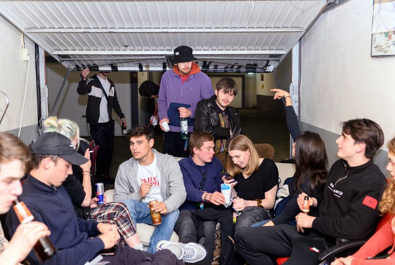 © Els Zweerink - In the garage box; where they make music and chill out.