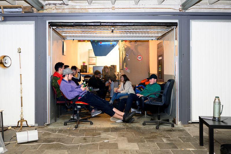 © Els Zweerink - In the garage box; where they make music and chill out.