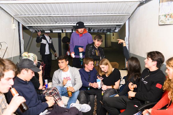 © Els Zweerink - In the garagebox.