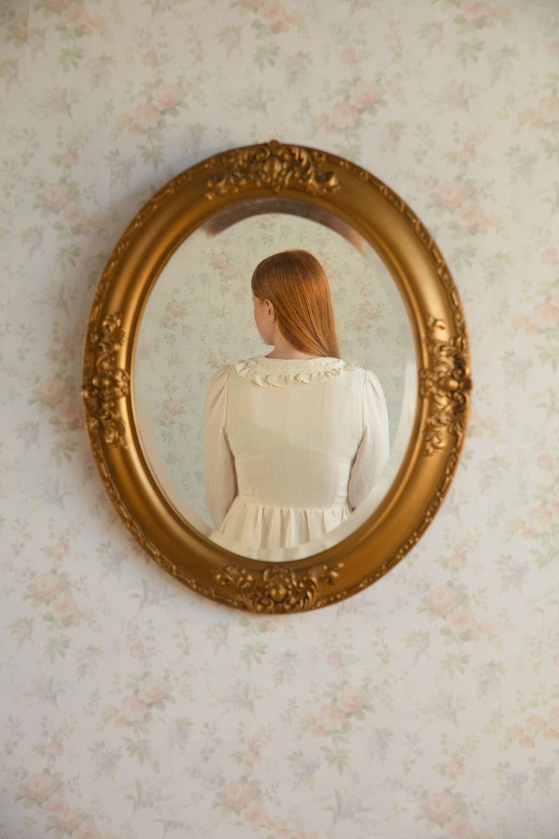 © Stefanie Langenhoven - Image from the The Extraordinary Beauty of Ginger Haired Girls photography project