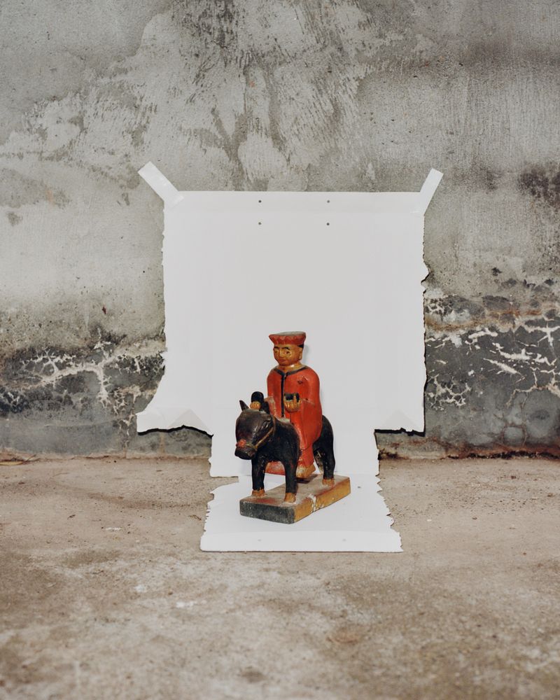 © Xiao Han & Yang Zou - Image from the The Devil May Watch photography project