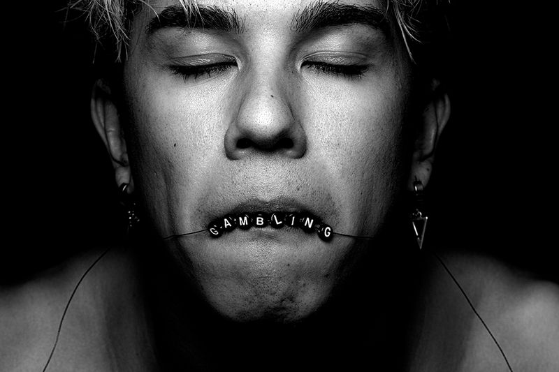 © Axel Calvet - Image from the LISTEN TO THE STRANDED SOULS photography project